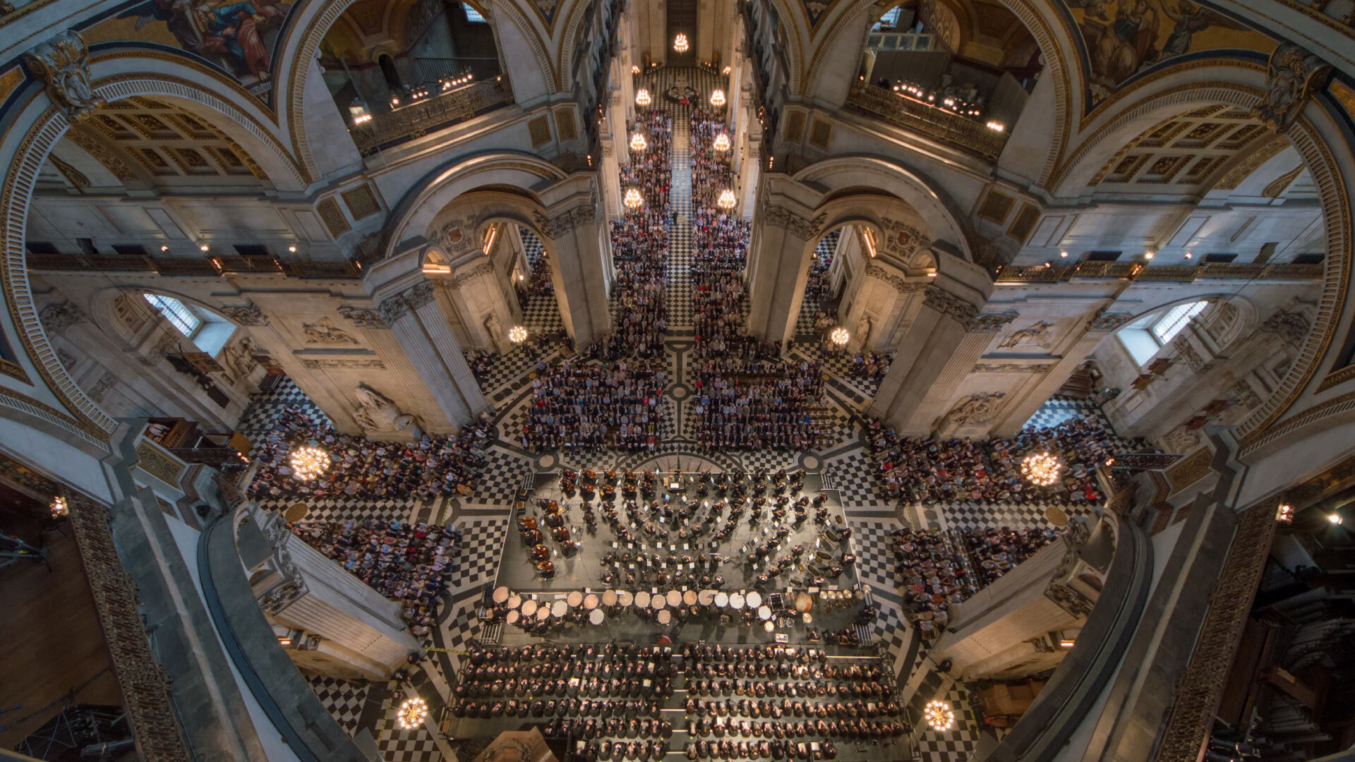 Romantic places for a date in the City - St Paul’s Cathedral