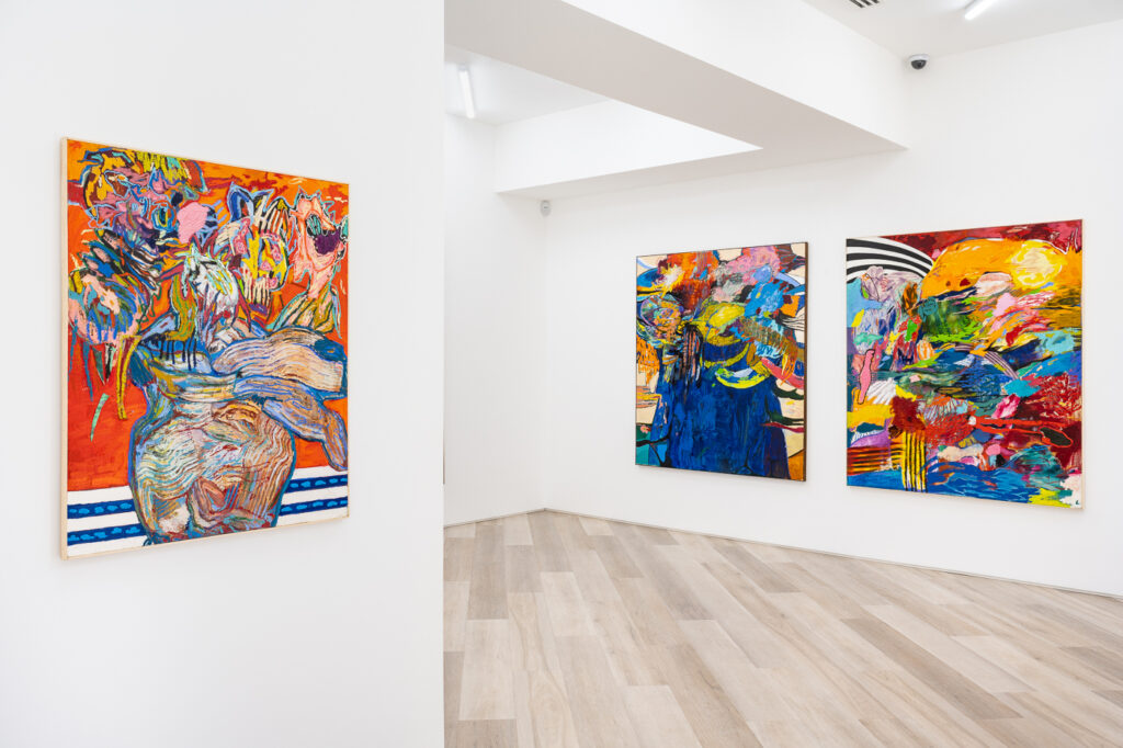 Art in the City of London - BEERS London - small bright gallery room with colourful abstract paintings