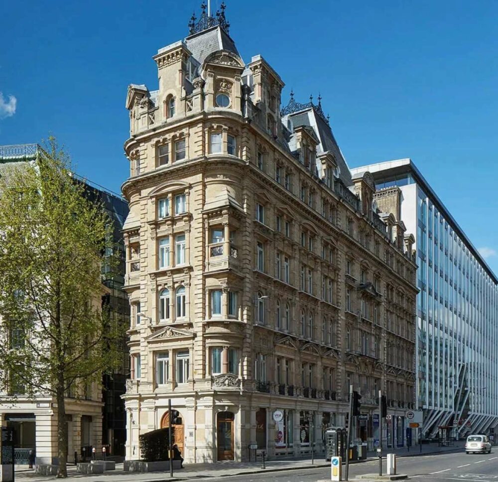 Hyde London City