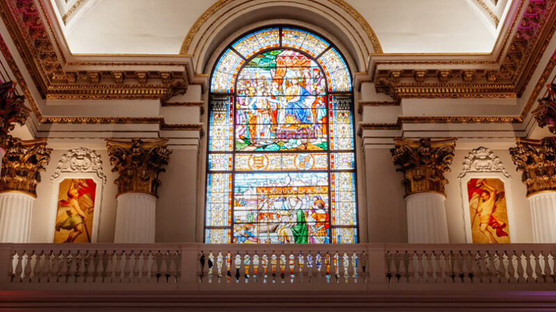 Beyond the frame: An immersive art experience with Luxmuralis