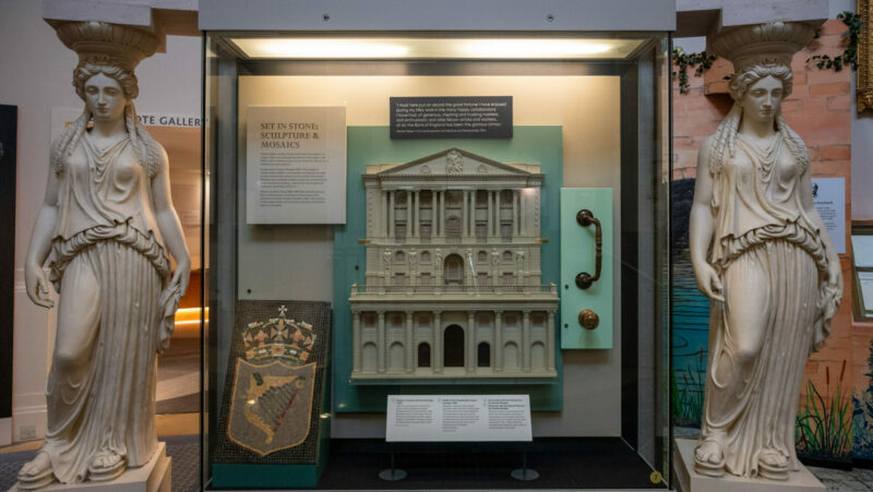 Building the Bank: Deaf-led tours